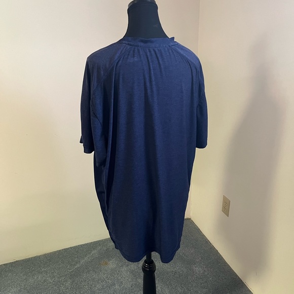 2/$16 🍄 Men’s Head Athletic Shirt - Picture 3 of 5